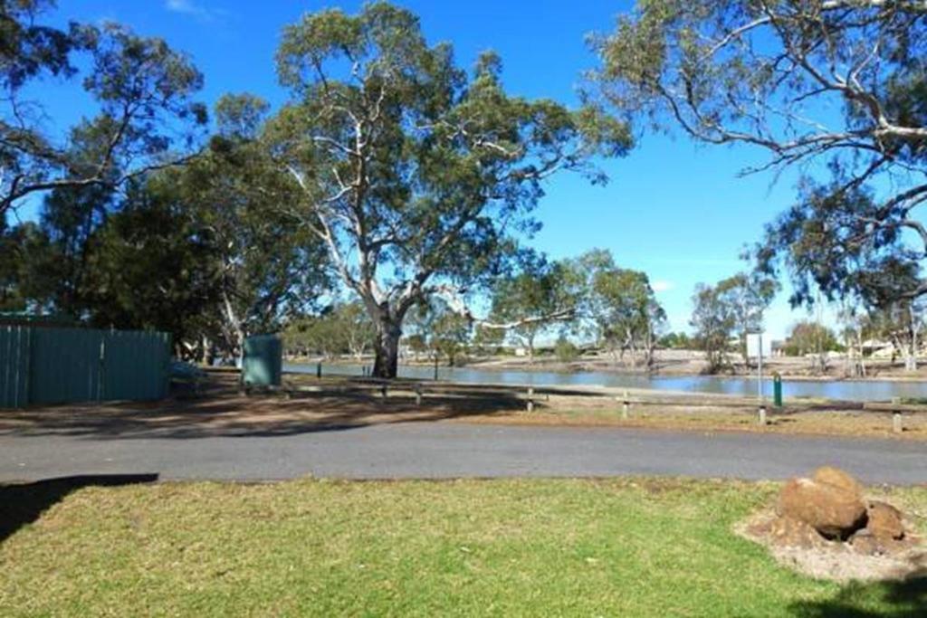 Horsham Riverside Caravan Park Zewnętrze zdjęcie